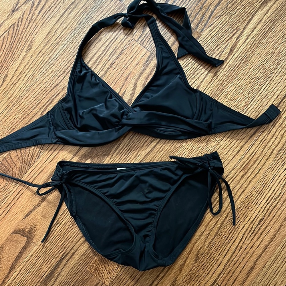 Athleta Bikini- 34B/C Top Med Bottoms